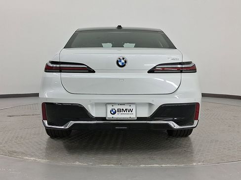 New 2026 BMW 740i w/ Premium Package image 10