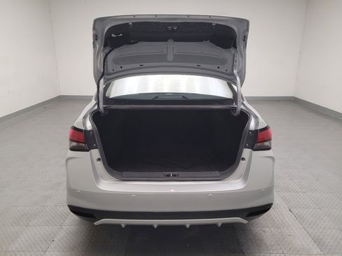 Used 2025 Nissan Versa SV FWD image 29