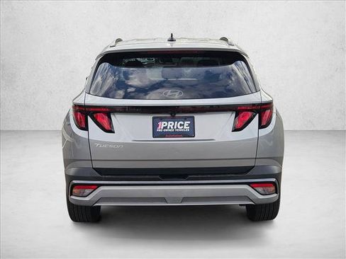 Used 2025 Hyundai Tucson SEL FWD image 7