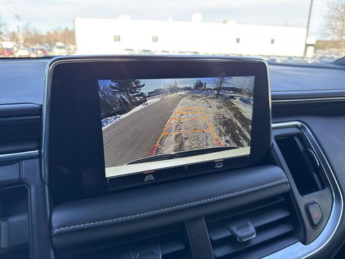 Used 2024 GMC Yukon XL SLT image 23