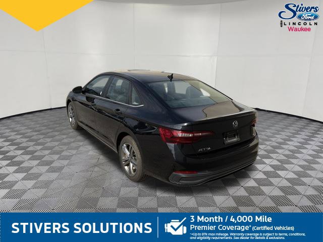 Used 2024 Volkswagen Jetta SE FWD image 8