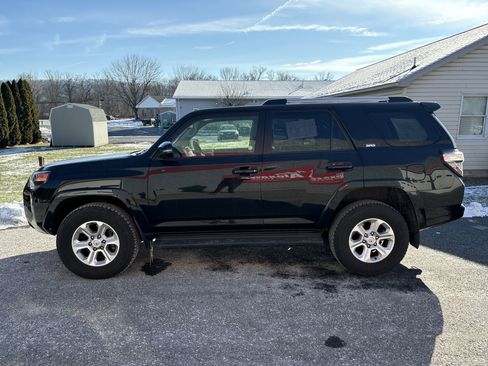 Used 2024 Toyota 4Runner SR5 Premium image 7