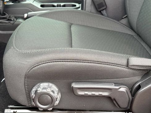 Certified 2022 Jeep Gladiator Willys image 21