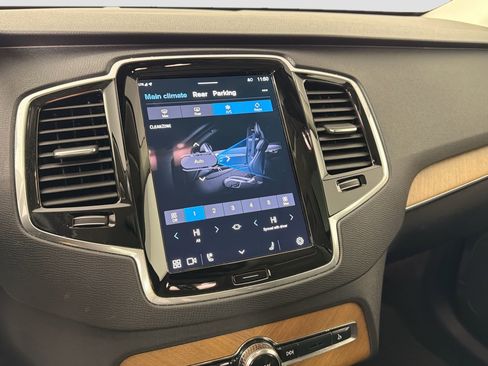 Certified 2023 Volvo XC90 B6 Plus image 16