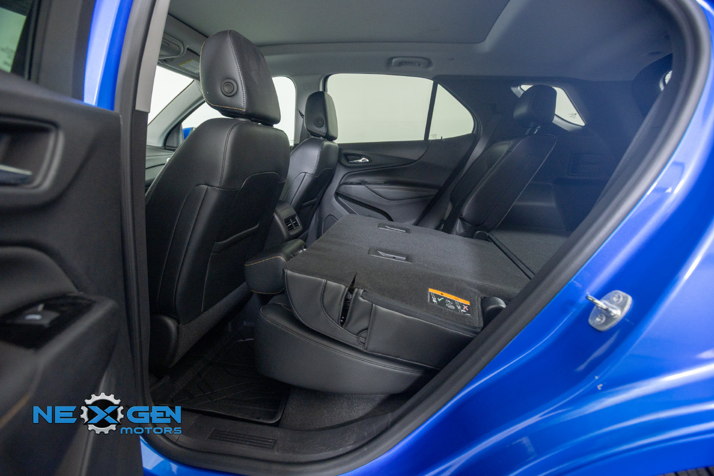 Used 2024 Chevrolet Equinox Premier AWD/4WD image 29
