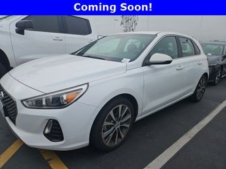 Used 2018 Hyundai Elantra GT video 1