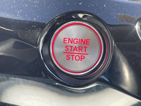 Used 2022 Acura MDX FWD image 26