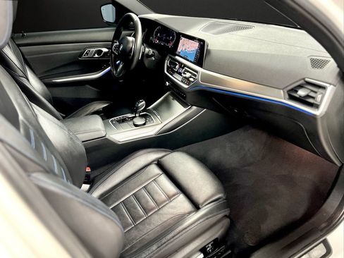 Used 2021 BMW 330i xDrive Sedan w/ M Sport Package AWD/4WD image 23