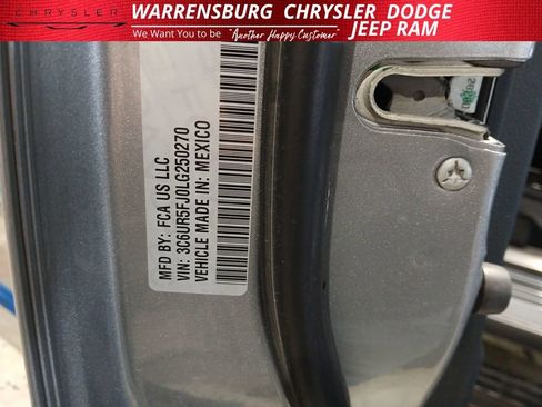 Used 2020 RAM 2500 Laramie w/ Night Edition image 12