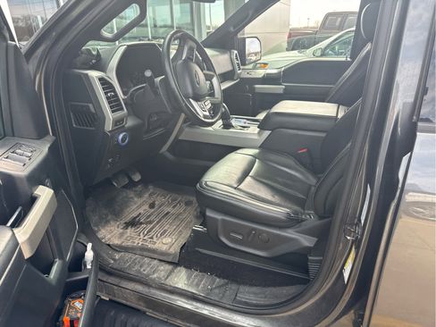 Used 2020 Ford F150 Lariat image 5