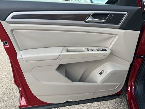 Used 2019 Volkswagen Atlas SE w/ Towing Package image 11