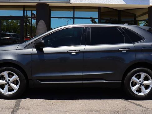 Used 2020 Ford Edge SE FWD image 8