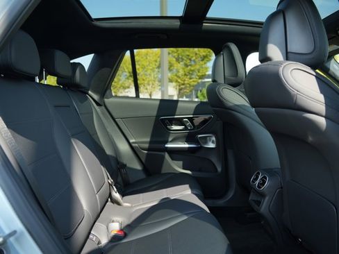 Used 2026 Mercedes-Benz GLC 300 4MATIC image 35