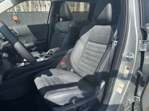 New 2025 Mitsubishi Outlander SE image 22