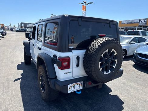 Used 2024 Jeep Wrangler Unlimited Rubicon 4xe AWD/4WD image 16