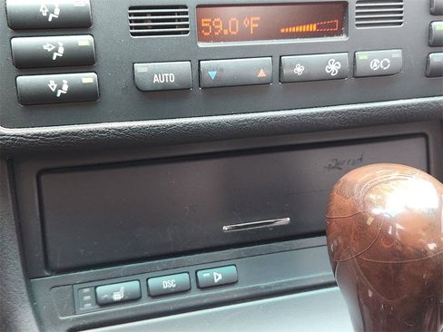 Used 2002 BMW 330Ci Coupe image 18