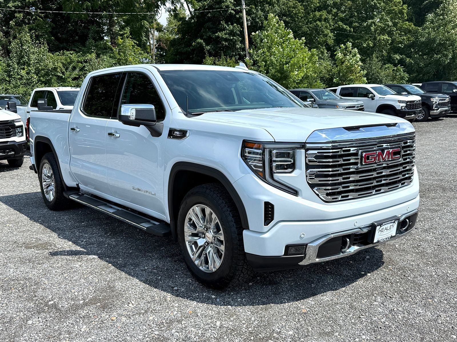 Certified 2026 GMC Sierra 1500 Denali w/ Technology Package AWD/4WD image 1