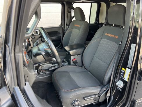 Certified 2021 Jeep Gladiator Mojave image 20
