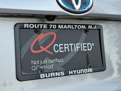 Used 2017 Toyota RAV4 XLE image 30