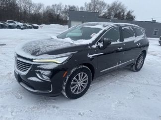 Used 2023 Buick Enclave Essence video 4