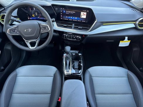 New 2026 Chevrolet Trax LT w/ Driver Confidence Package FWD image 12