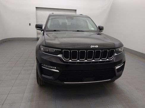 Used 2023 Jeep Grand Cherokee Limited image 14