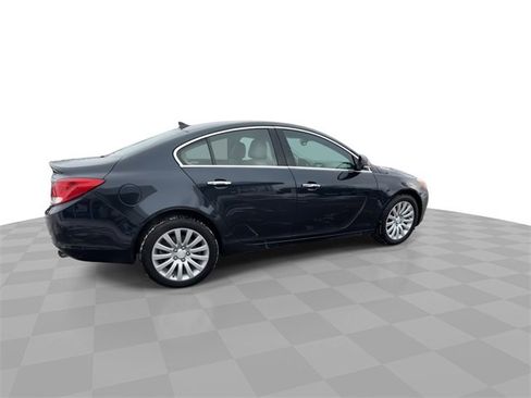 Used 2013 Buick Regal Premium image 8