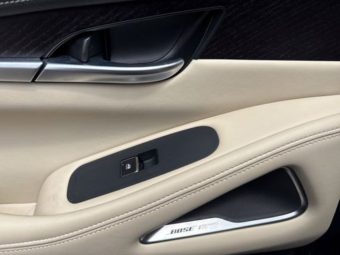 Used 2023 INFINITI QX60 Sensory w/ Cargo Package image 49