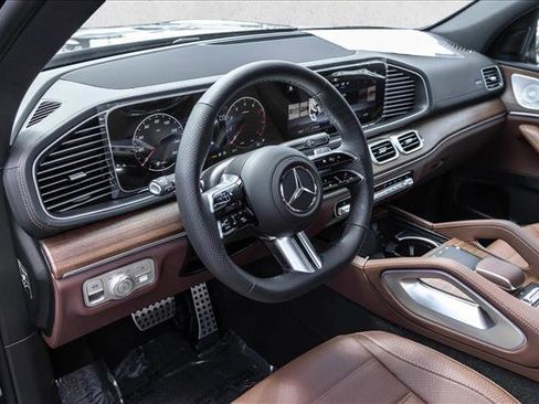 New 2026 Mercedes-Benz GLS 450 4MATIC image 10