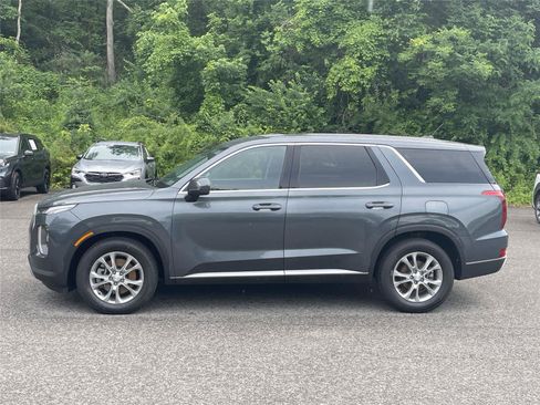 Used 2022 Hyundai Palisade SE AWD/4WD image 2