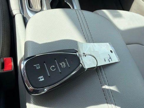 Used 2016 Chevrolet Malibu LT w/ Leather Package FWD image 30