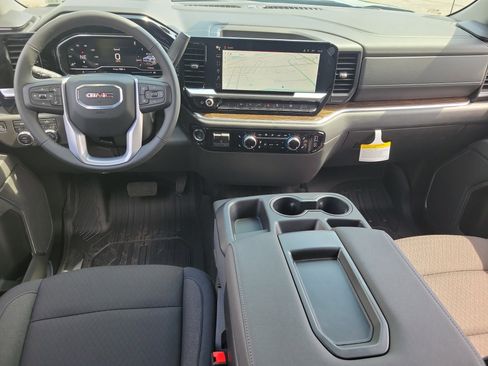 New 2025 GMC Sierra 1500 SLE w/ Preferred Package image 3