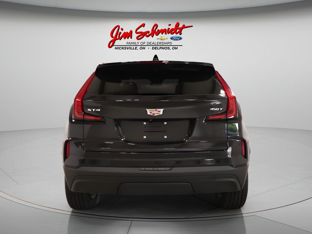 Used 2024 Cadillac XT4 Luxury FWD image 4