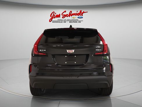 Used 2024 Cadillac XT4 Luxury FWD image 4