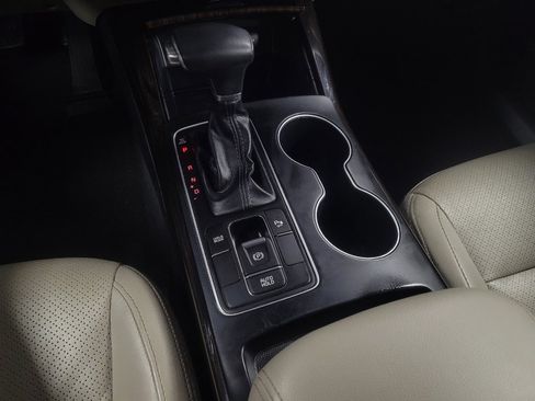 Used 2019 Kia Sorento EX FWD image 26
