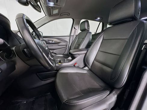 Used 2023 GMC Terrain SLT image 12