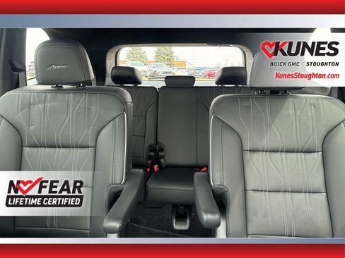 Used 2025 Buick Enclave Avenir w/ Trailering Package, 5000 lbs. AWD/4WD image 34