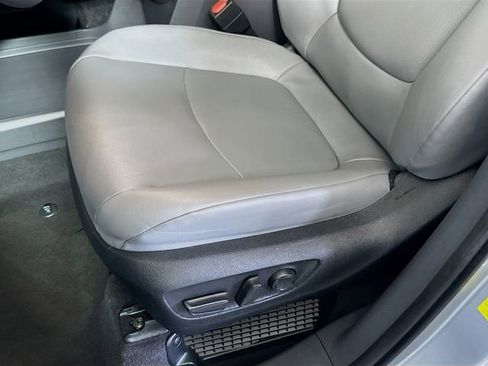 Certified 2024 Toyota Sienna XLE image 20