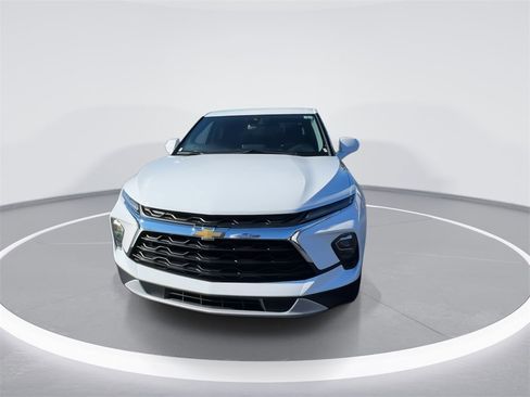 Used 2023 Chevrolet Blazer LT w/ Driver Confidence Package image 3