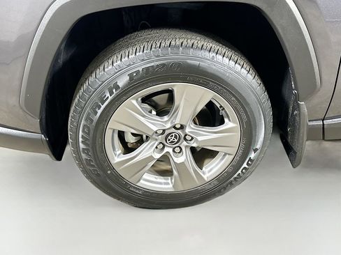 Used 2024 Toyota RAV4 XLE w/ Convenience Package image 8