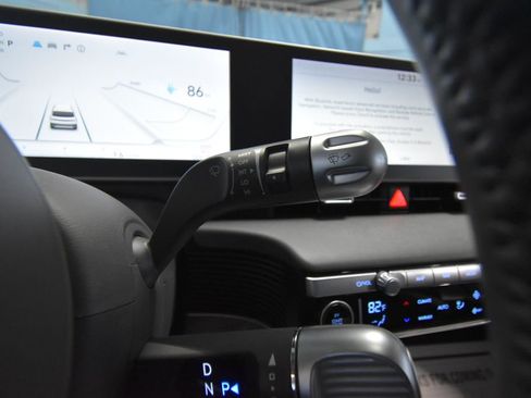 Used 2022 Hyundai Ioniq 5 SE image 14