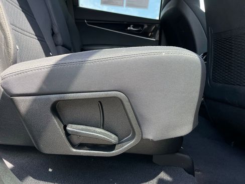 Used 2017 Kia Sorento L FWD image 34