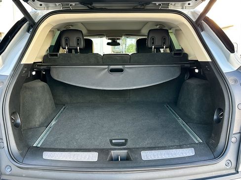 Used 2018 Cadillac XT5 Premium Luxury image 29