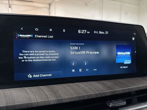 Used 2024 Kia Telluride EX w/ EX Captain's Chair Package image 13