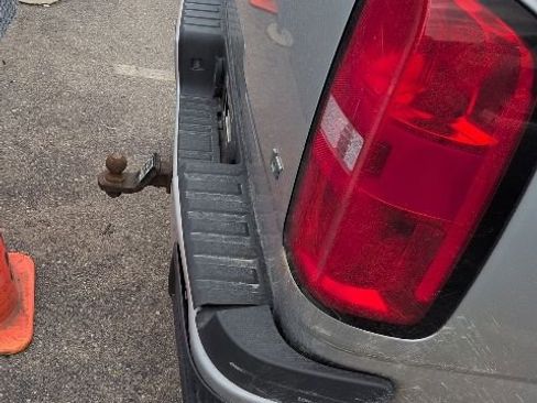 Used 2015 Chevrolet Colorado LT w/ LT Convenience Package image 11