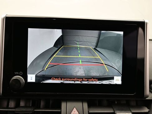 Used 2024 Toyota RAV4 XLE AWD/4WD image 16