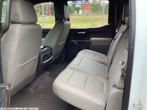 Used 2021 GMC Sierra 1500 SLT AWD/4WD image 9