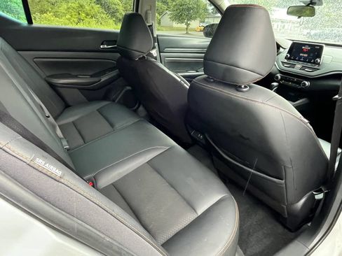 Used 2020 Nissan Altima 2.5 SR FWD image 18