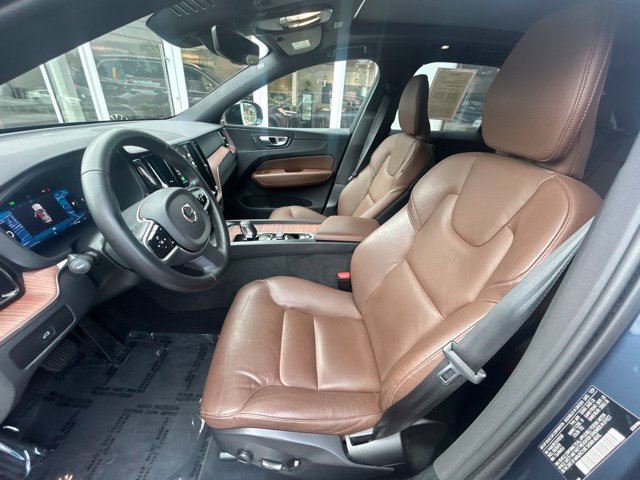 Certified 2025 Volvo XC60 B5 Plus w/ Climate Package AWD/4WD image 20