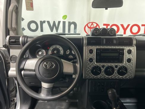 Used 2008 Toyota FJ Cruiser Base image 27